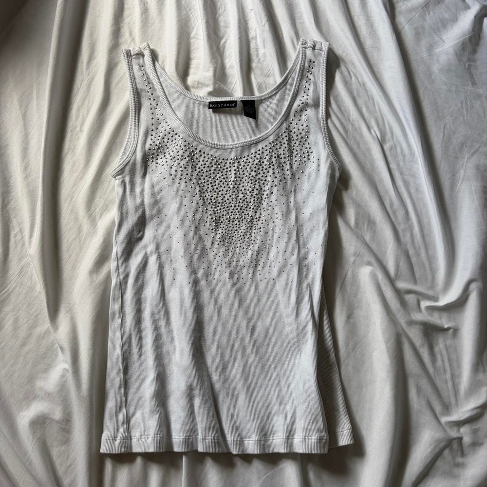 Y2K Bay studio size Large 100% cotton bedazzled tank top